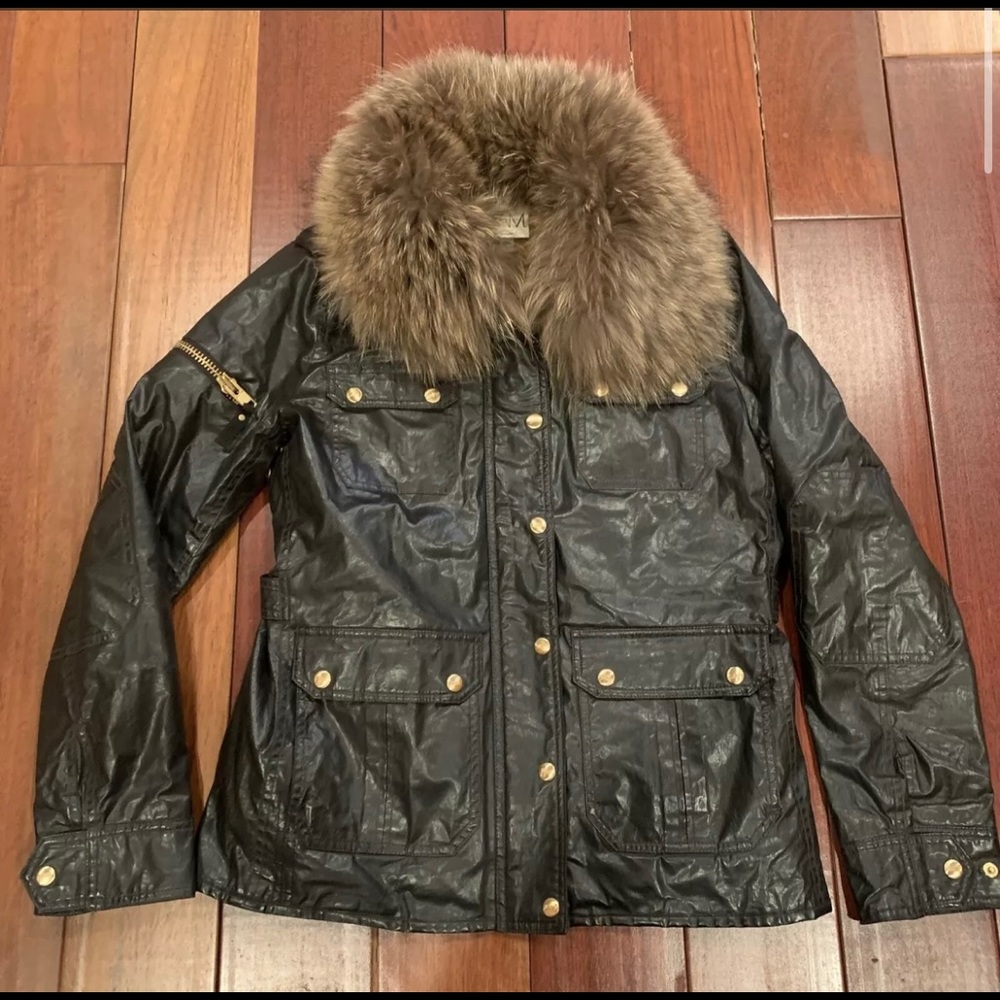 Sam. NY olive green and fur parka coat